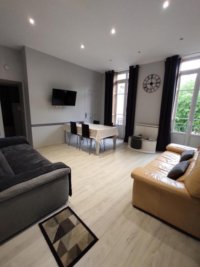 Agreable T2 Au Centre De Luchon Daire Bagnères-de-Luchon Dış mekan fotoğraf