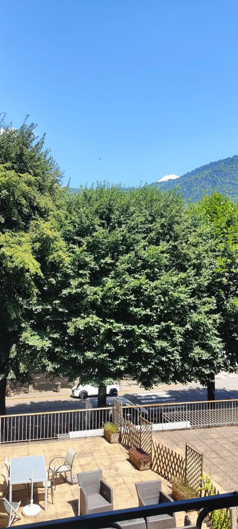 Agreable T2 Au Centre De Luchon Daire Bagnères-de-Luchon Dış mekan fotoğraf